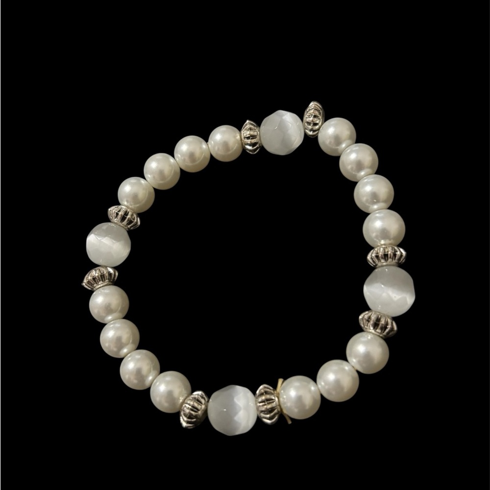 Elegant Silver and White Beaded Bracelet